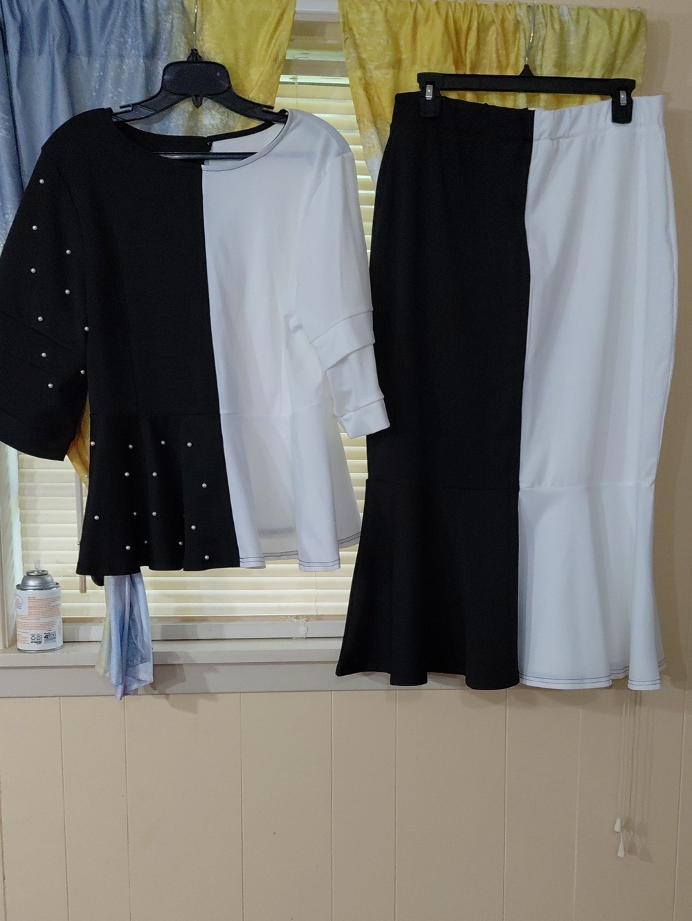 Black and White Colorblock Midi Skirt - Women's Two-Tone Flared Hem 1xl Pearl
